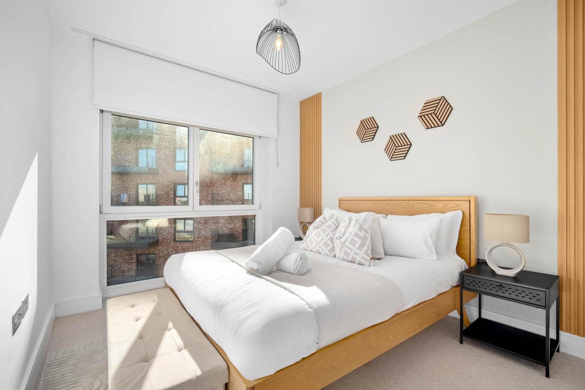 Luxury 2 Bedroom - 2 Bathrooms - Balcony - Fast Wifi 323sw Birmingham